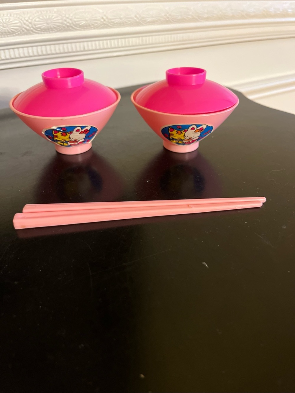 Vtg 70s rare Child’s plastic bunny rice bowls w/lids & chop sticks -set of 2